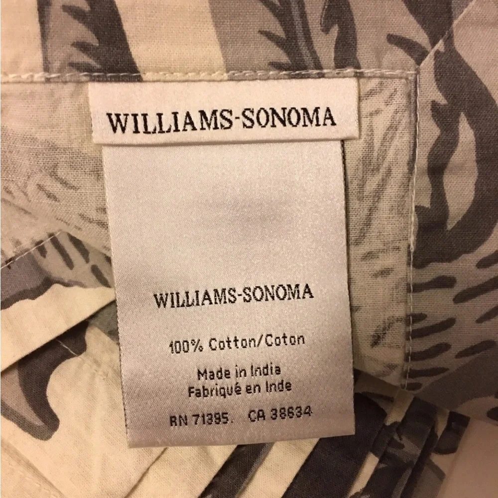 Williams Sonoma gray floral cotton napkins set of five